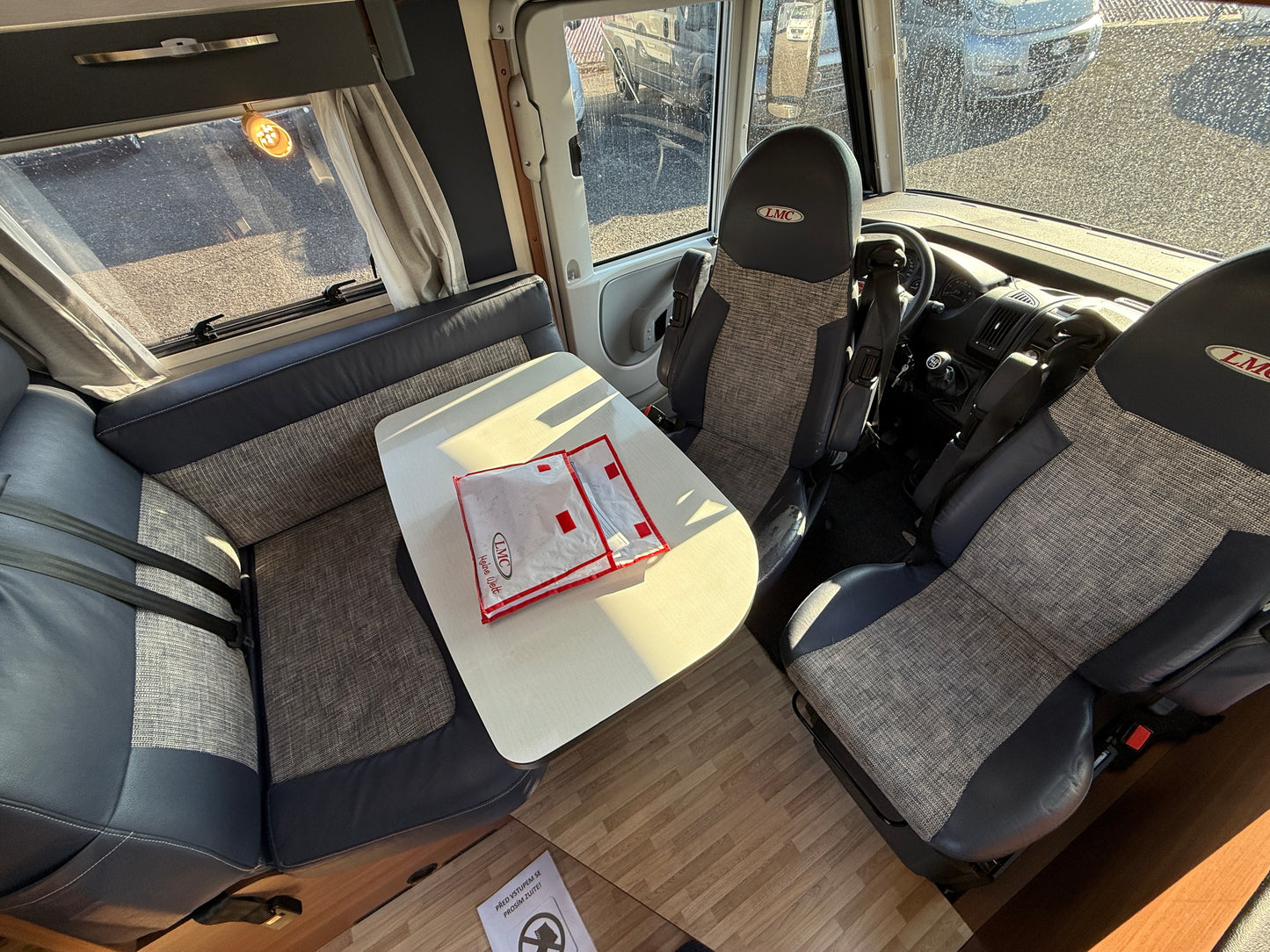 LMC Explorer Sport I 615, markýza, tažné zařízení, 2019, 4 osoby