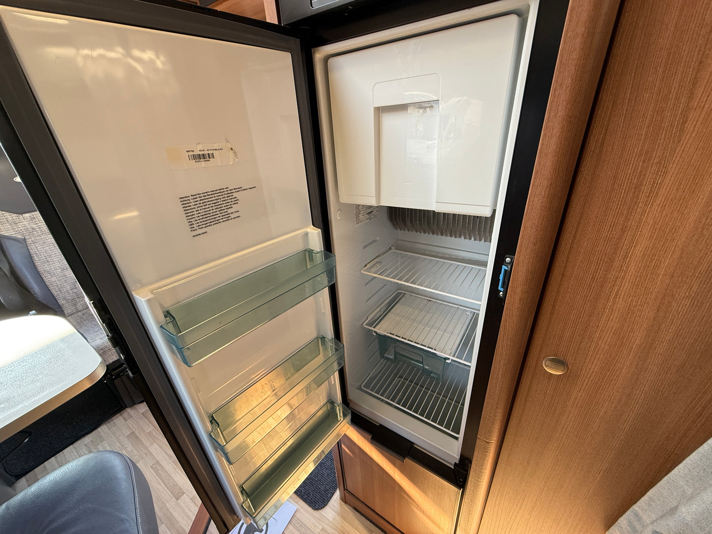 LMC Explorer Sport I 615, markýza, tažné zařízení, 2019, 4 osoby