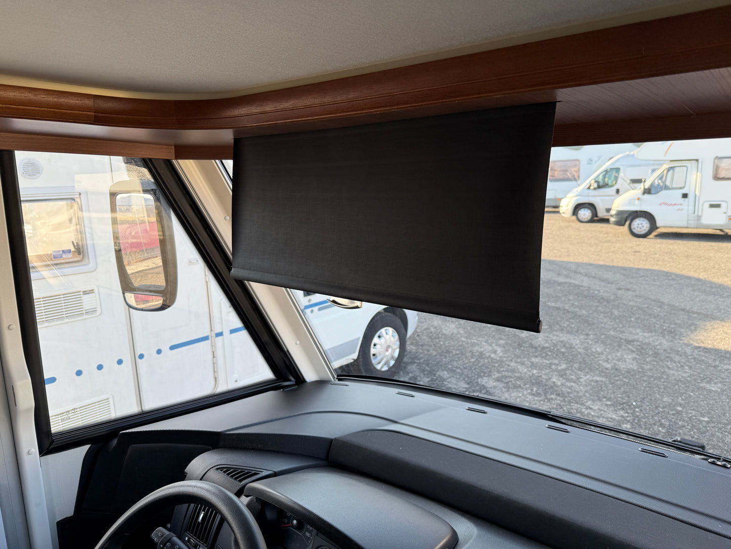 LMC Explorer Sport I 615, markýza, tažné zařízení, 2019, 4 osoby