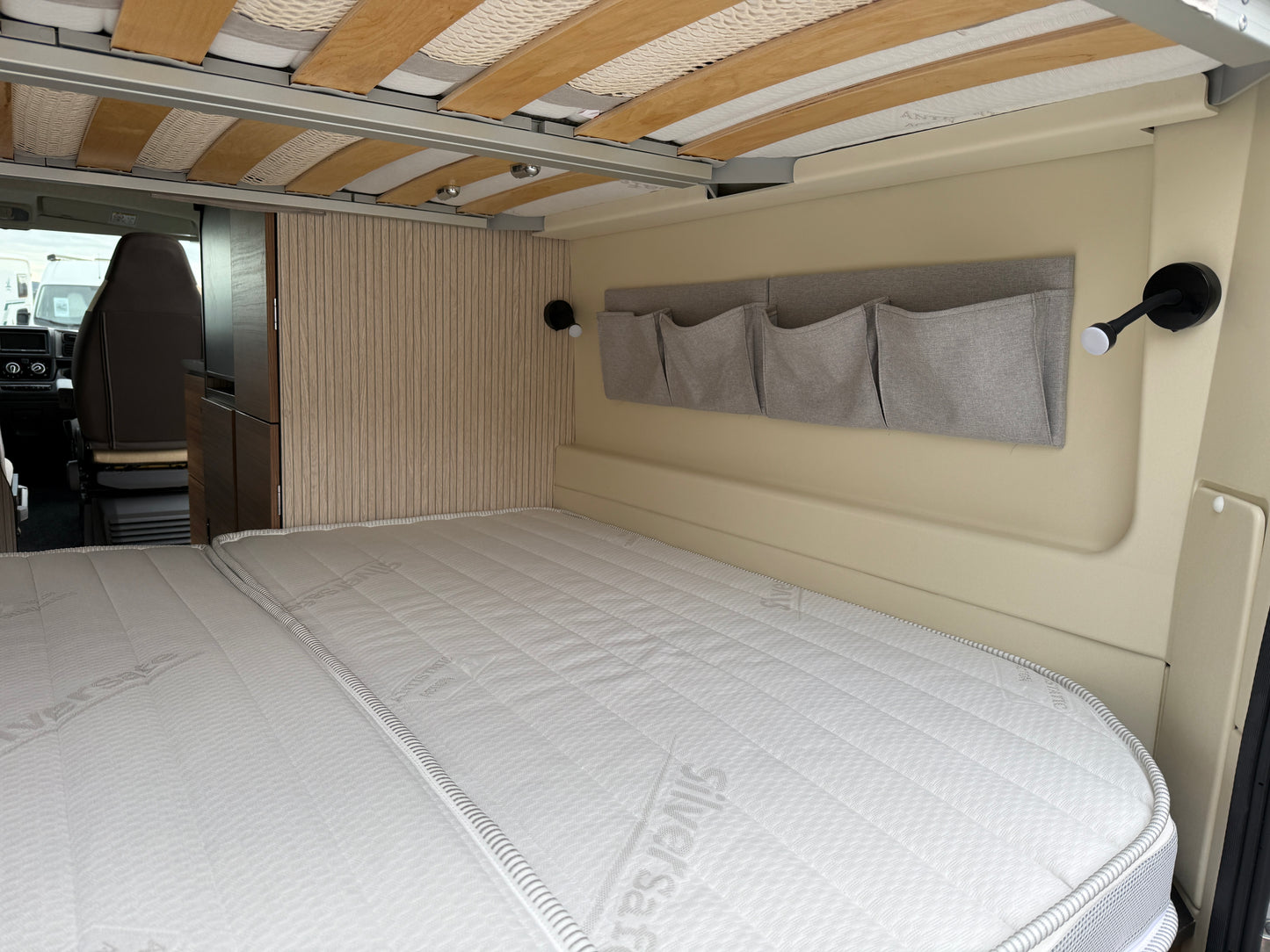 Rimor Horus 45 - 5 osob na spaní, 2025, Truma, solární panely