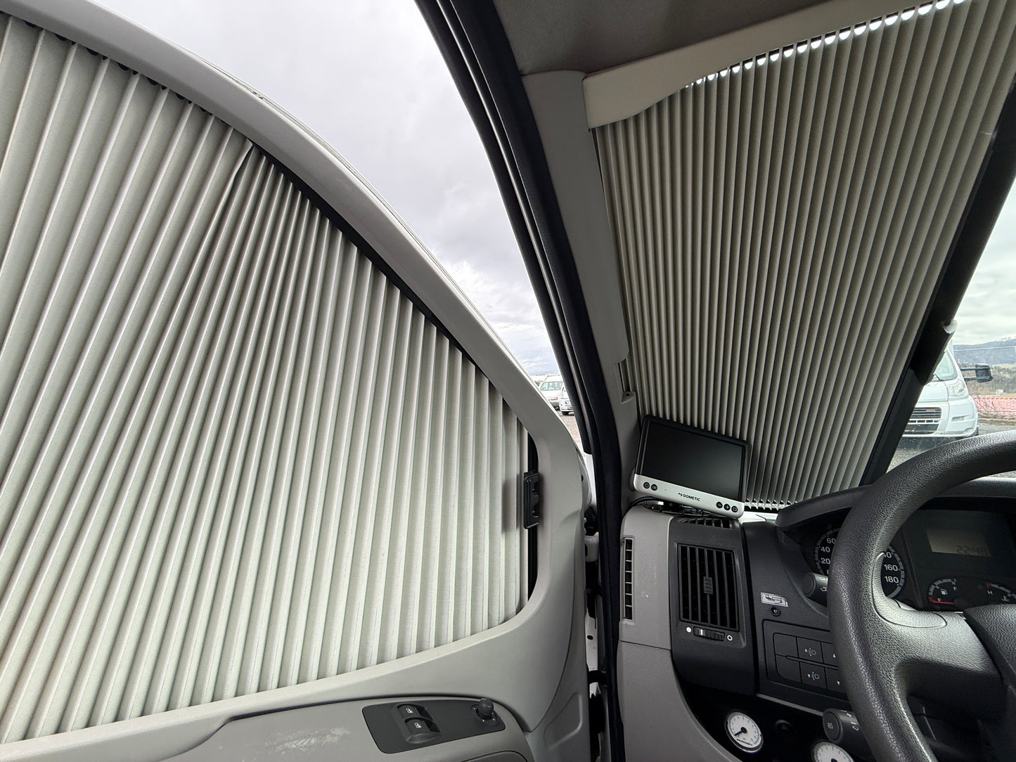 Bürstner Nexxo T580, 2011, 3 osoby, držák motorky