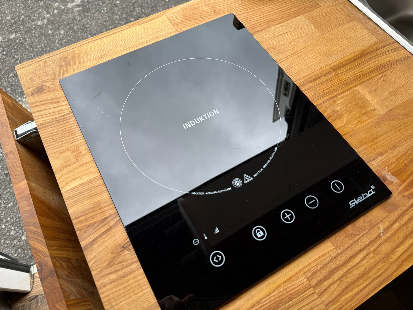 Vestavba Peugeot s vadou motoru, 2x solární panel, nezávislé naftové topení