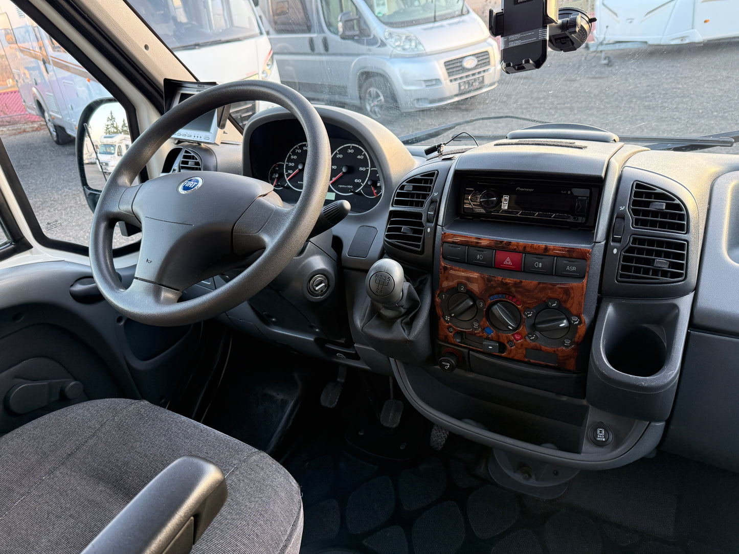 Dethleffs Globetrotter, 2005, 2.8 jtd, 4 osoby, markýza