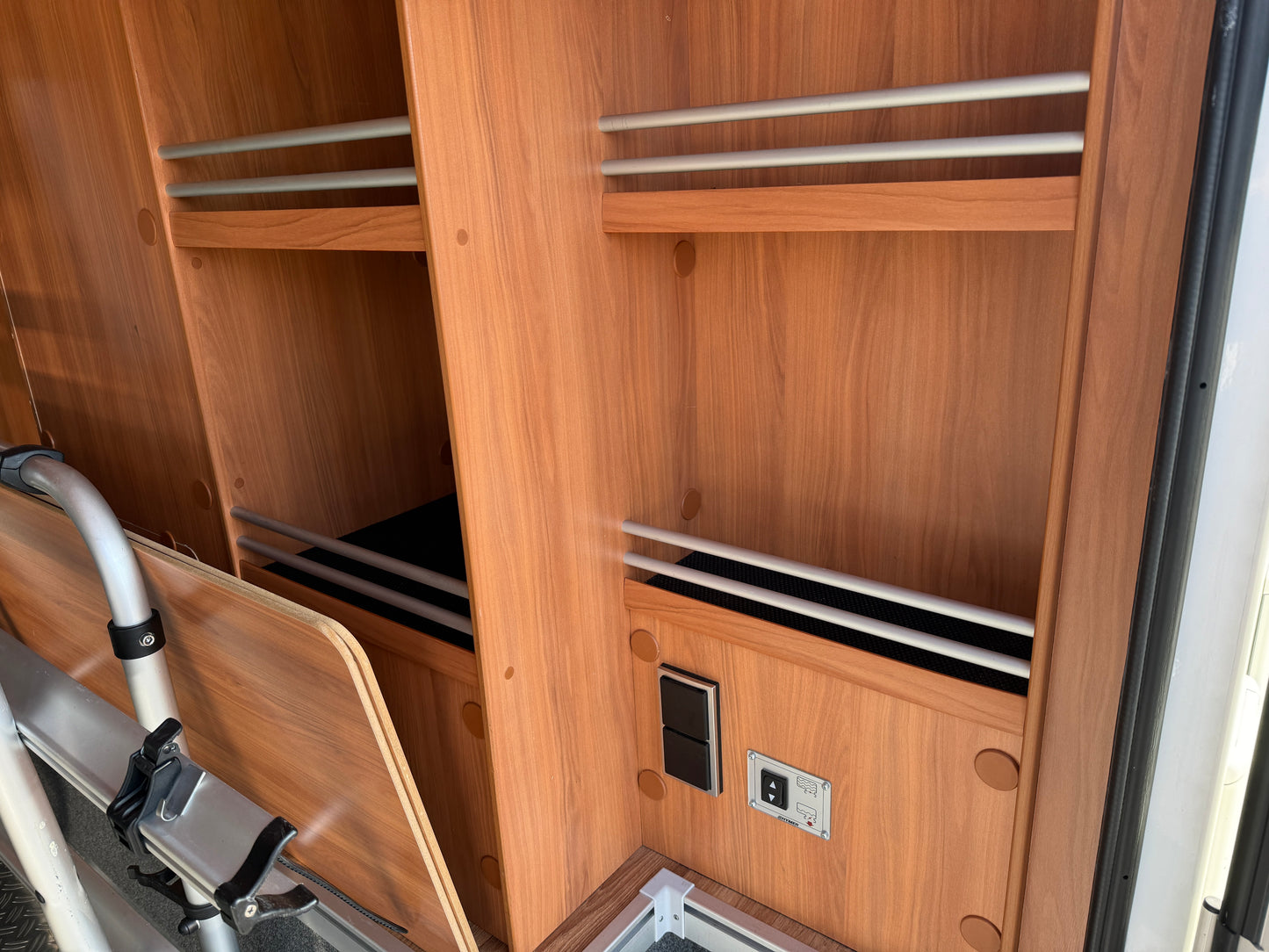 Hymer 580 ML, automat, 2x klimatizace, markýza, satelit