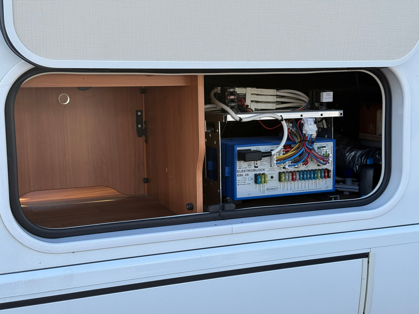 Hymer 580 ML, automat, 2x klimatizace, markýza, satelit