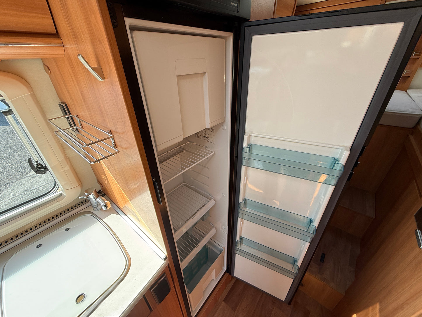 Hymer 580 ML, automat, 2x klimatizace, markýza, satelit