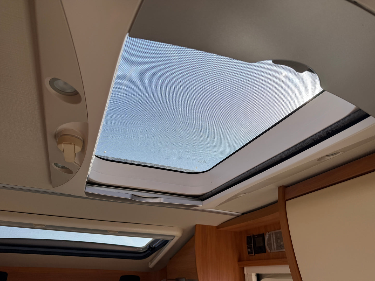 Hymer 580 ML, automat, 2x klimatizace, markýza, satelit