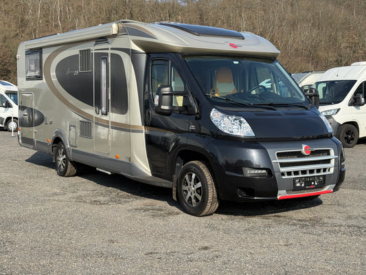 Bürstner Nexxo 25 Edition, r.2012, 2.3 jtd, 2x klima, dlouhé postele