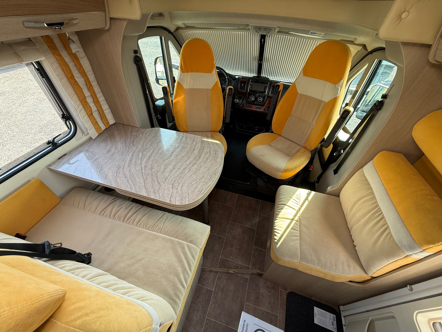 Bürstner Nexxo 25 Edition, r.2012, 2.3 jtd, 2x klima, dlouhé postele