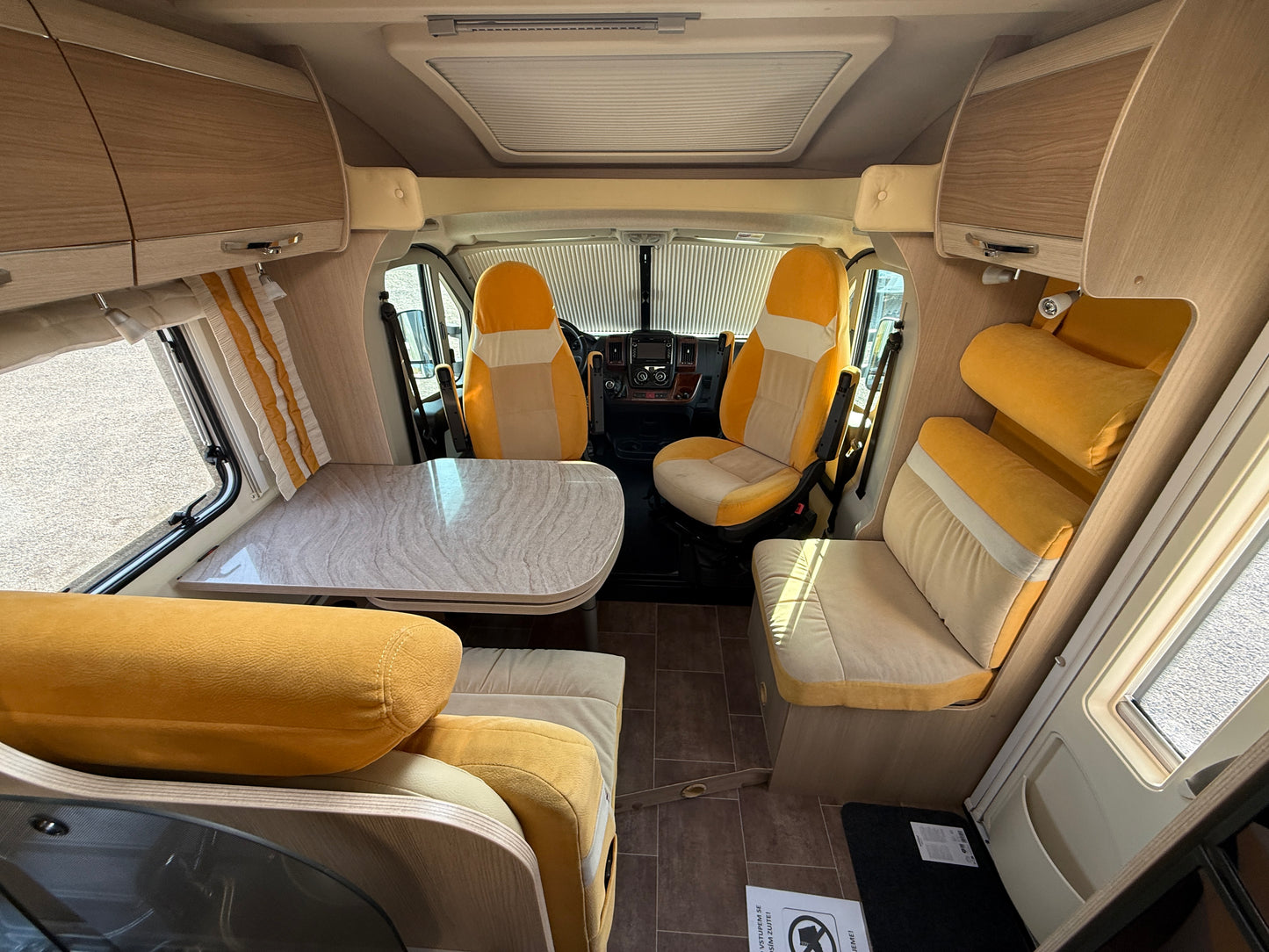 Bürstner Nexxo 25 Edition, r.2012, 2.3 jtd, 2x klima, dlouhé postele