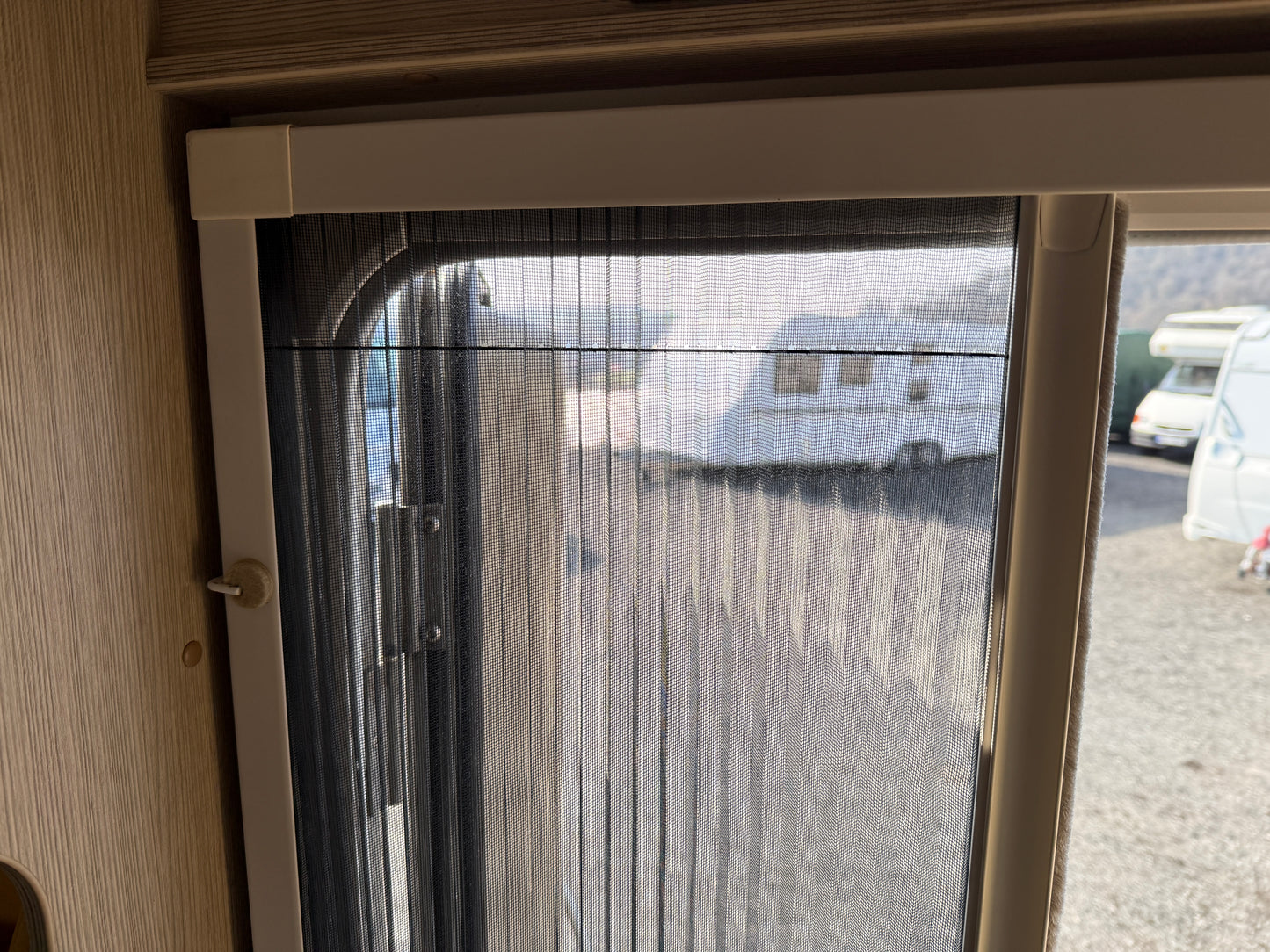 Bürstner Nexxo 25 Edition, r.2012, 2.3 jtd, 2x klima, dlouhé postele