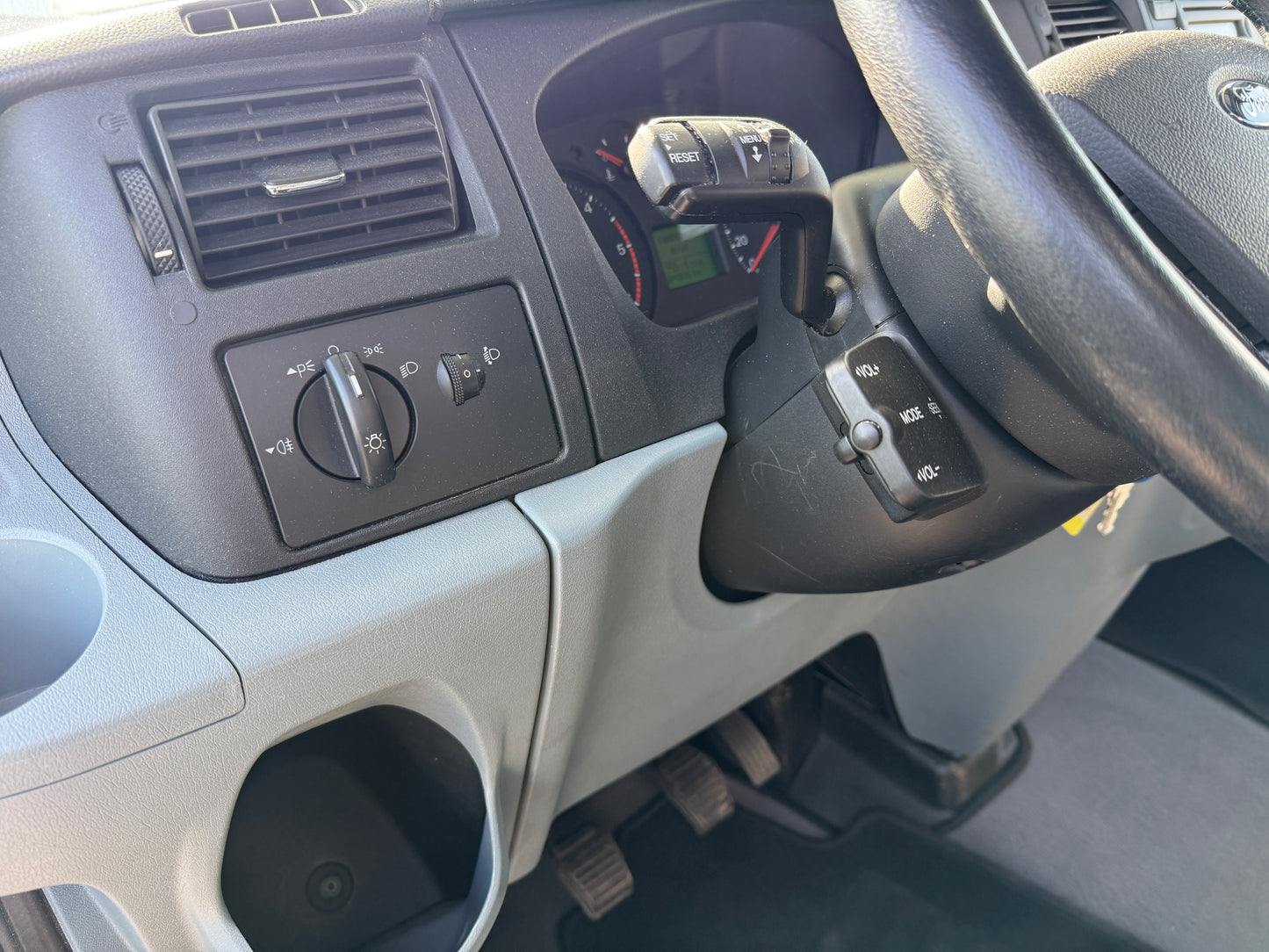 Ford Eura Mobil Profilia A, 2011, držák kol, markýza, palandy