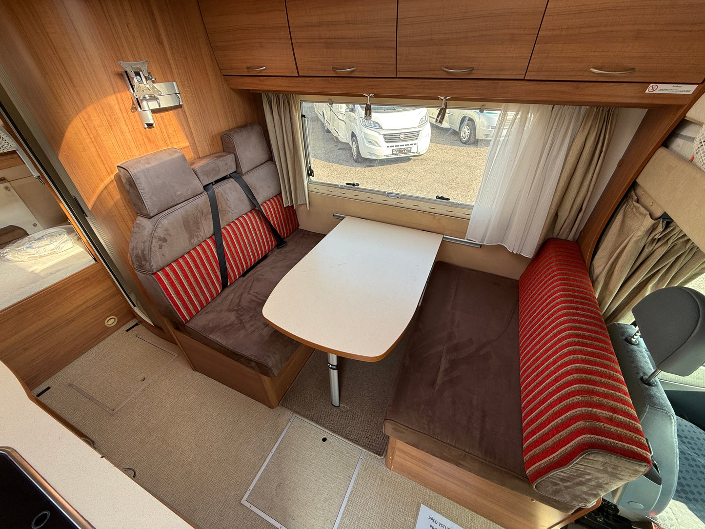 Ford Eura Mobil Profilia A, 2011, držák kol, markýza, palandy