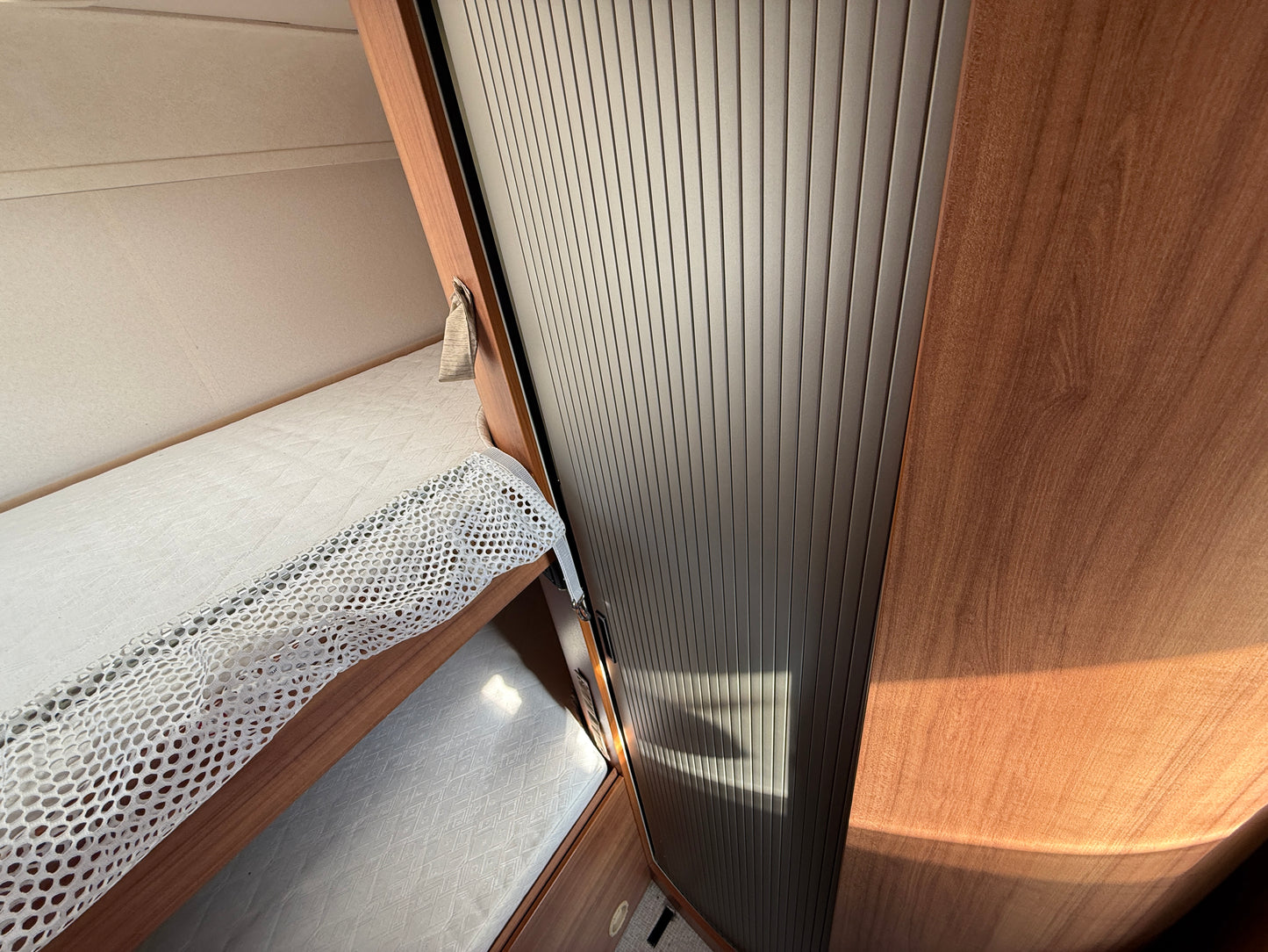 Ford Eura Mobil Profilia A, 2011, držák kol, markýza, palandy